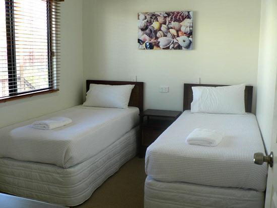 Tin Can Bay Marina Villas Kültér fotó